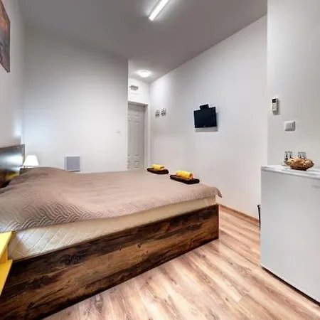 Apartman Neptun-yellow Primorszko